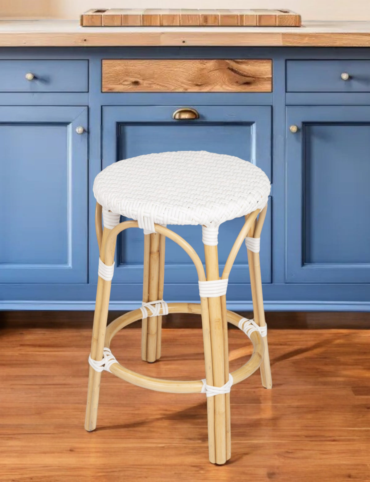 REDONDO WHITE RATTAN BAR STOOL - Varnish & Vibe