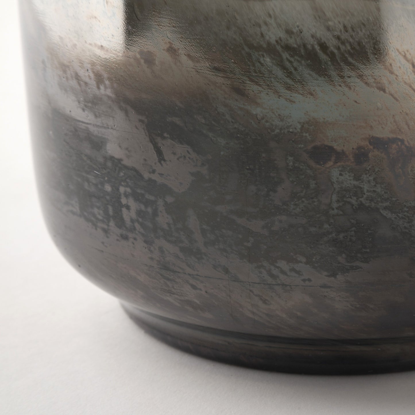 OCEAN 15" GLASS VASE - Varnish & Vibe