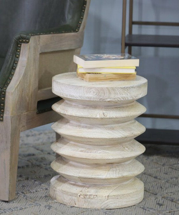 solid wood round end table, wood round end table, 018" white wash solid wood, white wash solid wood round, wash solid wood round end