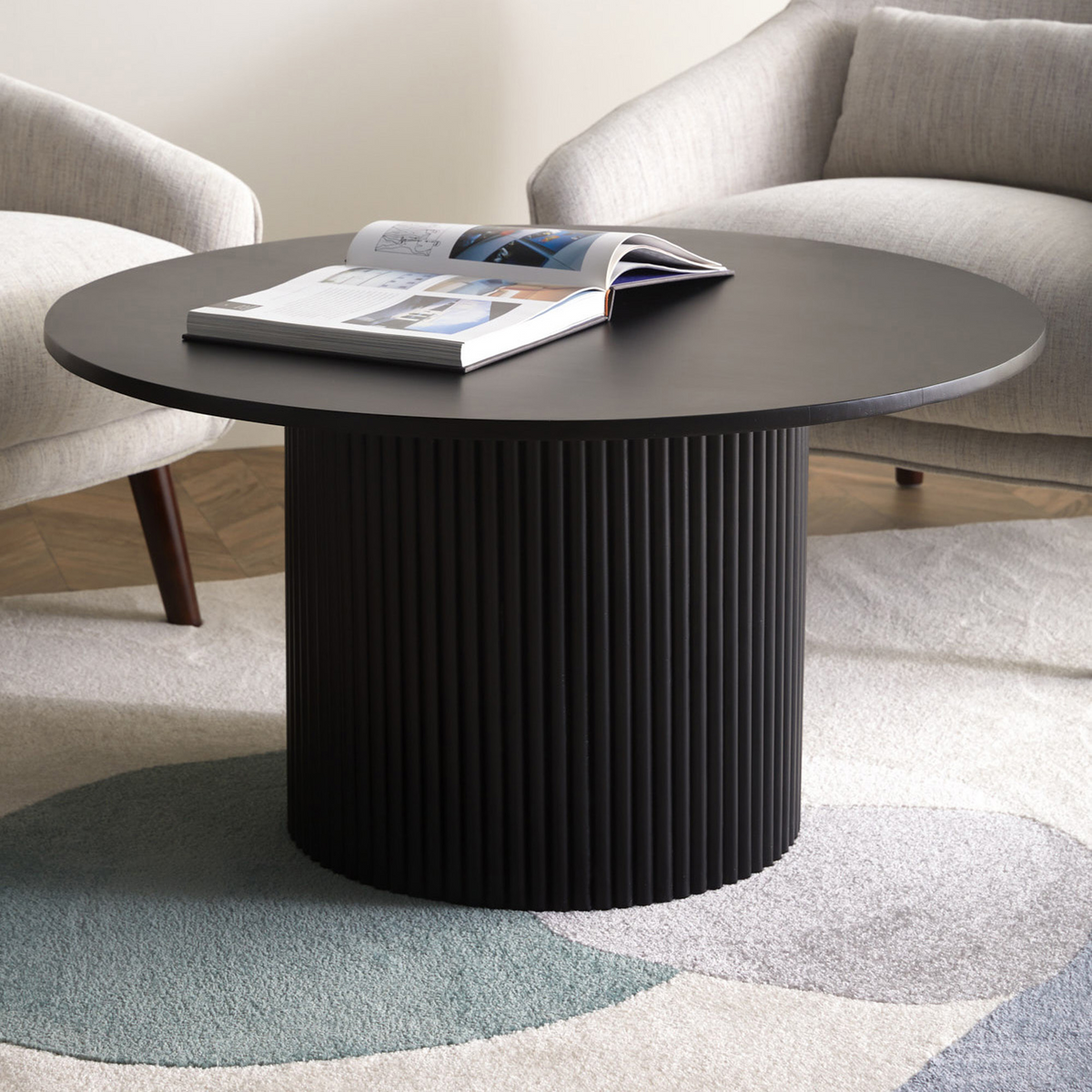 36" BLACK SOLID WOOD ROUND PEDESTAL COFFEE TABLE - Varnish & Vibe