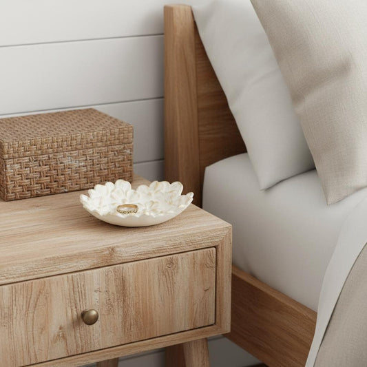 7" WHITE AND GOLD CAST IRON FLOWER ROUND TRINKET TRAY