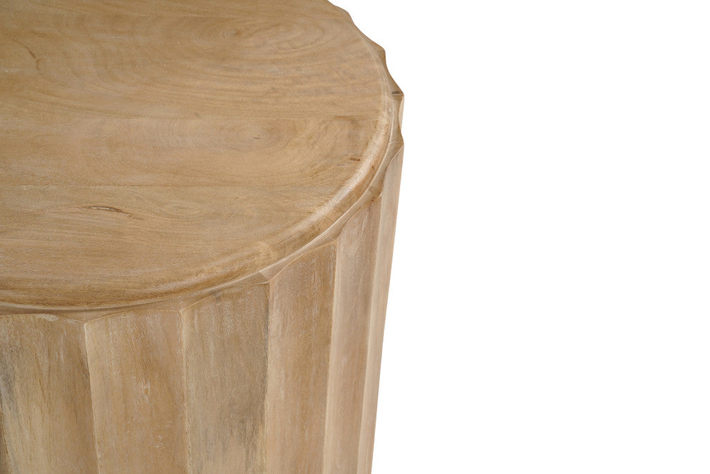 23" BROWN SOLID WOOD ROUND BLOCK END TABLE - Varnish & Vibe
