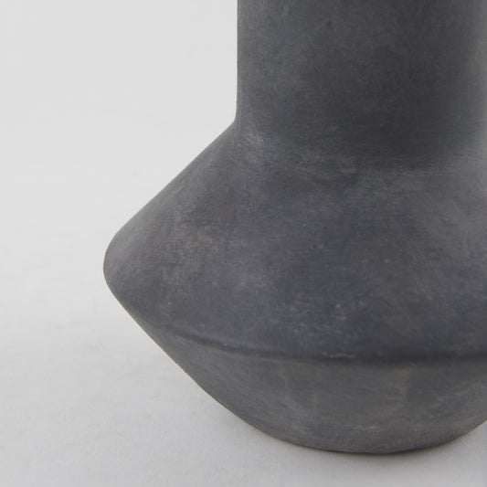 PALISADES 15" BLACK CERAMIC TULIP TABLE VASE - Varnish & Vibe