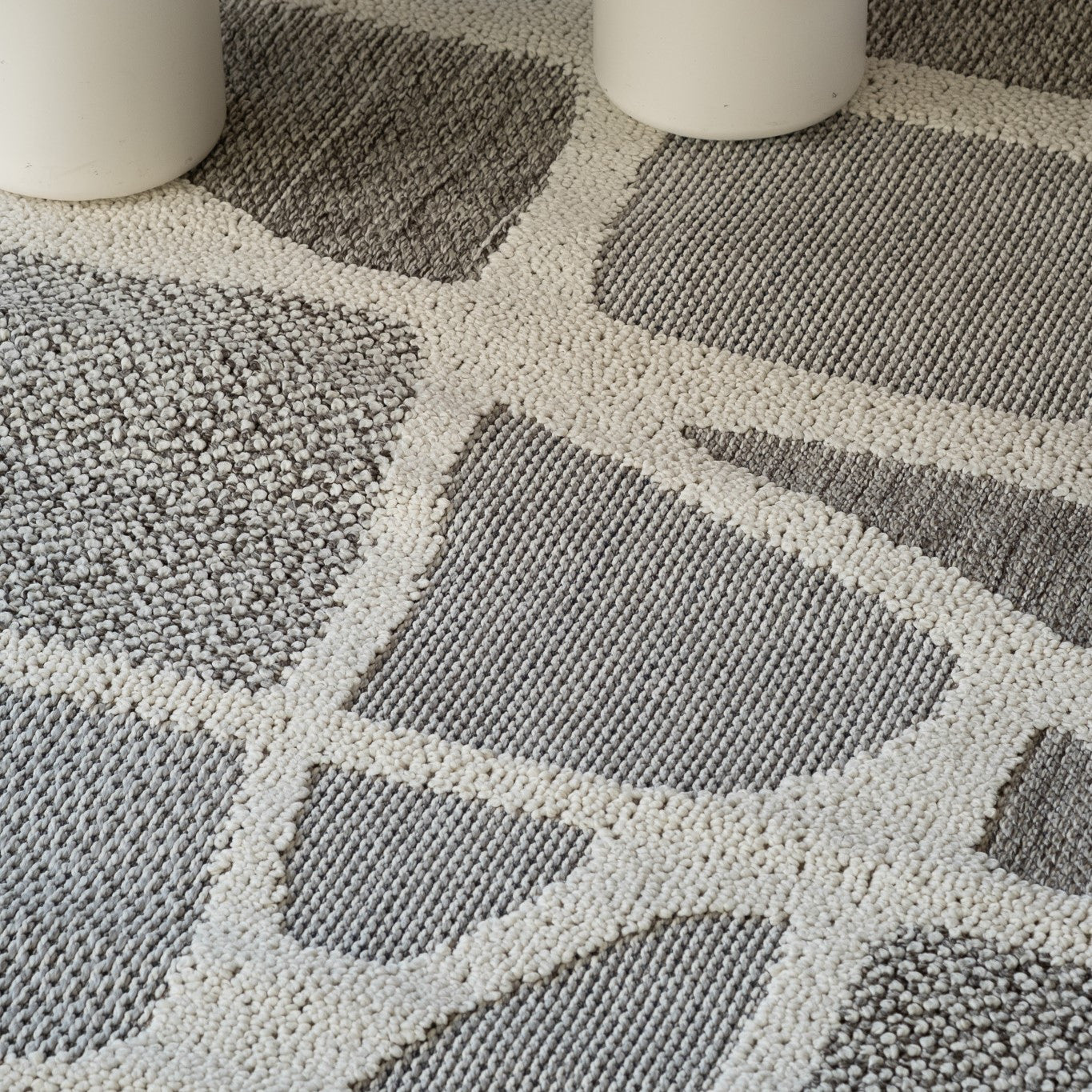 LAKEVIEW RUG BRANCH HOGAR 8' x 11' ABSTRACT GEOMETRIC OUTDOOR RUG