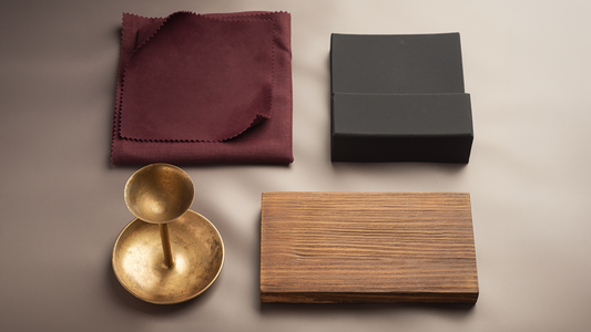 The Color of Winter: How Burgundy, Charcoal and Aged Gold Come Together in a Room