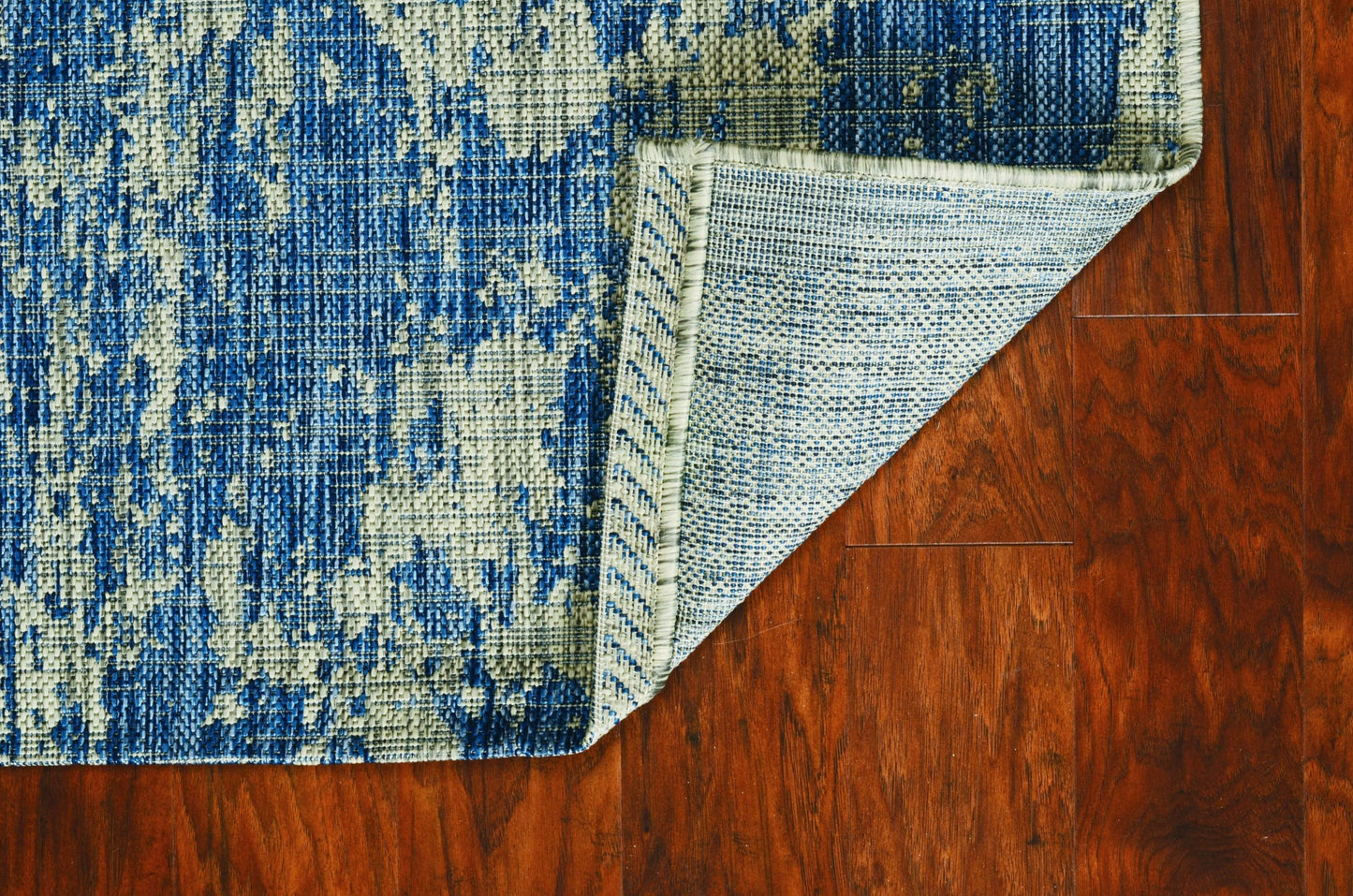 LAKEVIEW 3' x 5' BLUE AND GREEN ABSTRACT OUTDOOR RUG