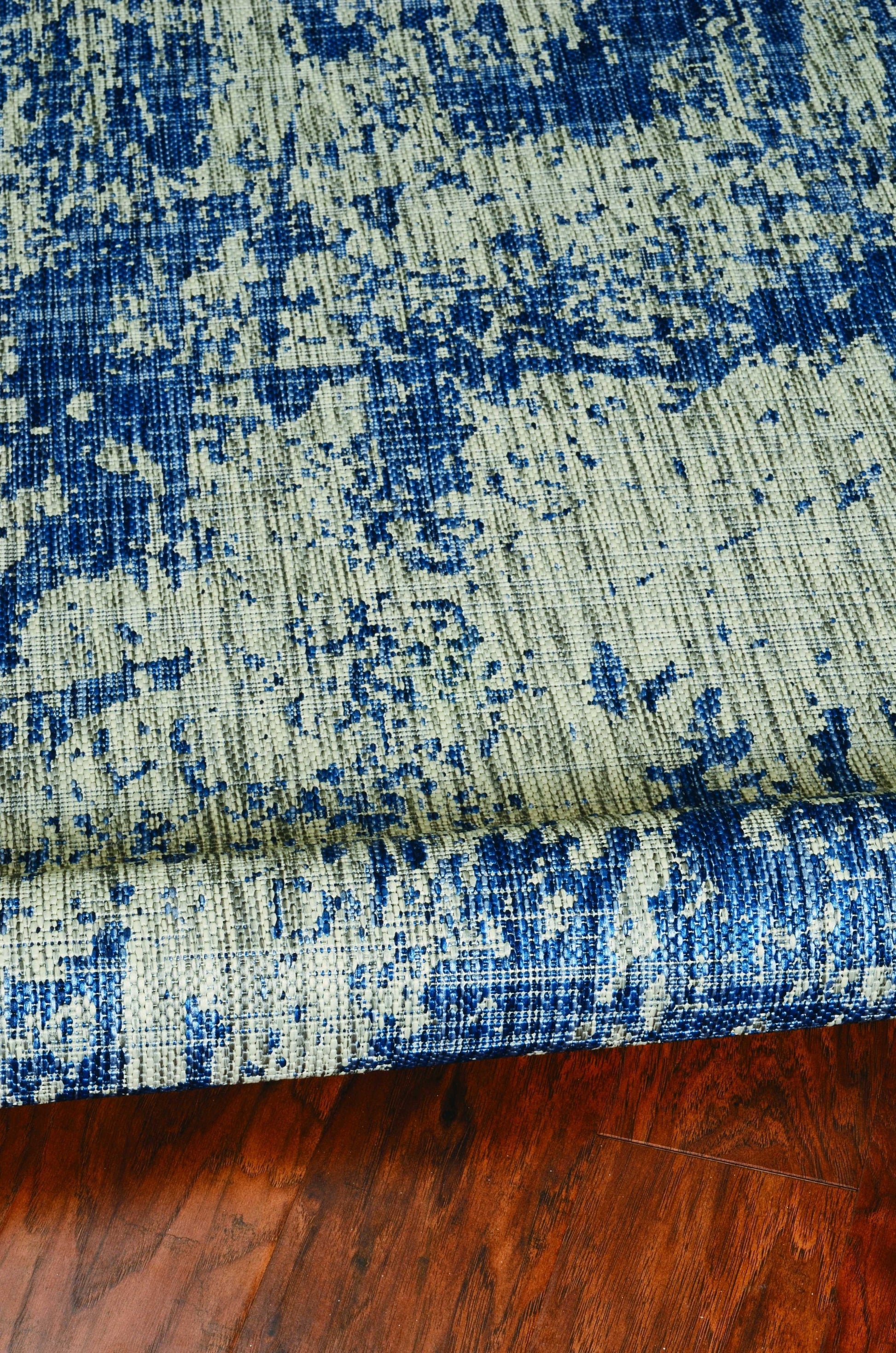 abstract indoor outdoor area rug, indoor outdoor area rug, outdoor area rug, blue green abstract indoor outdoor, abstract indoor outdoor area