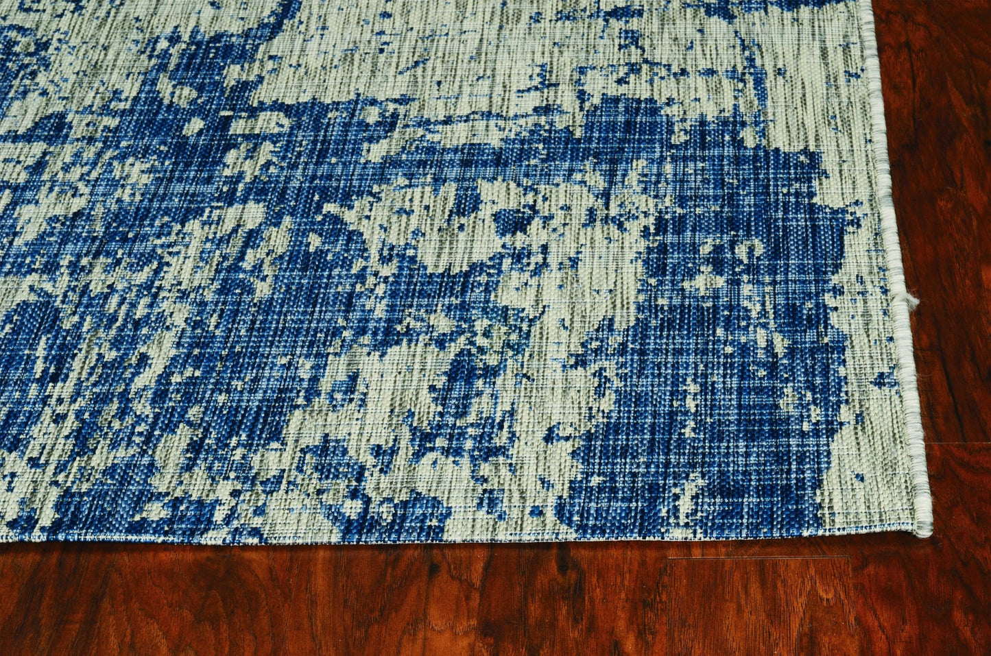 LAKEVIEW 3' x 5' BLUE AND GREEN ABSTRACT OUTDOOR RUG