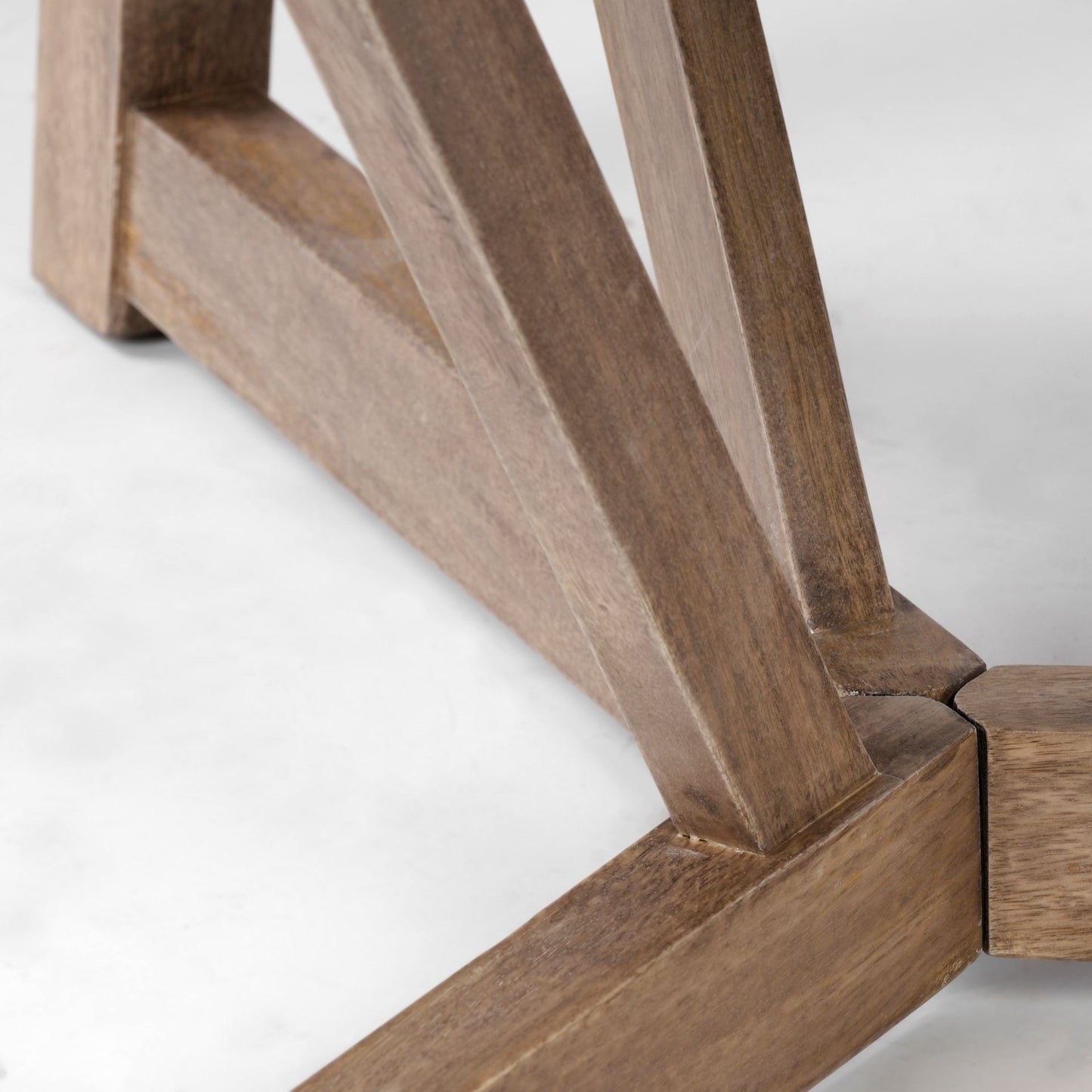 REDONDO 60" SOLID WOOD ROUND TABLE