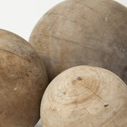 SET OF THREE WOODEN SPHERES - Varnish & Vibe