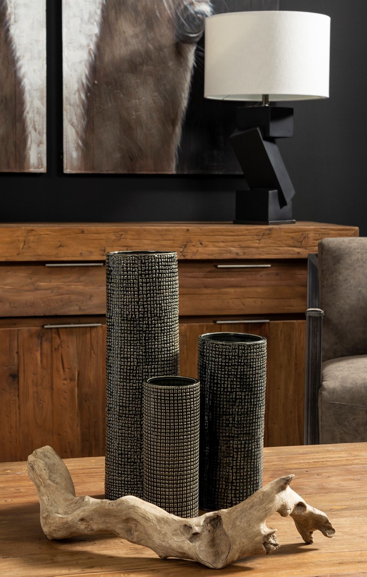 15" BLACK AND GOLD ABSTRACT CYLINDER CERAMIC TABLE VASE