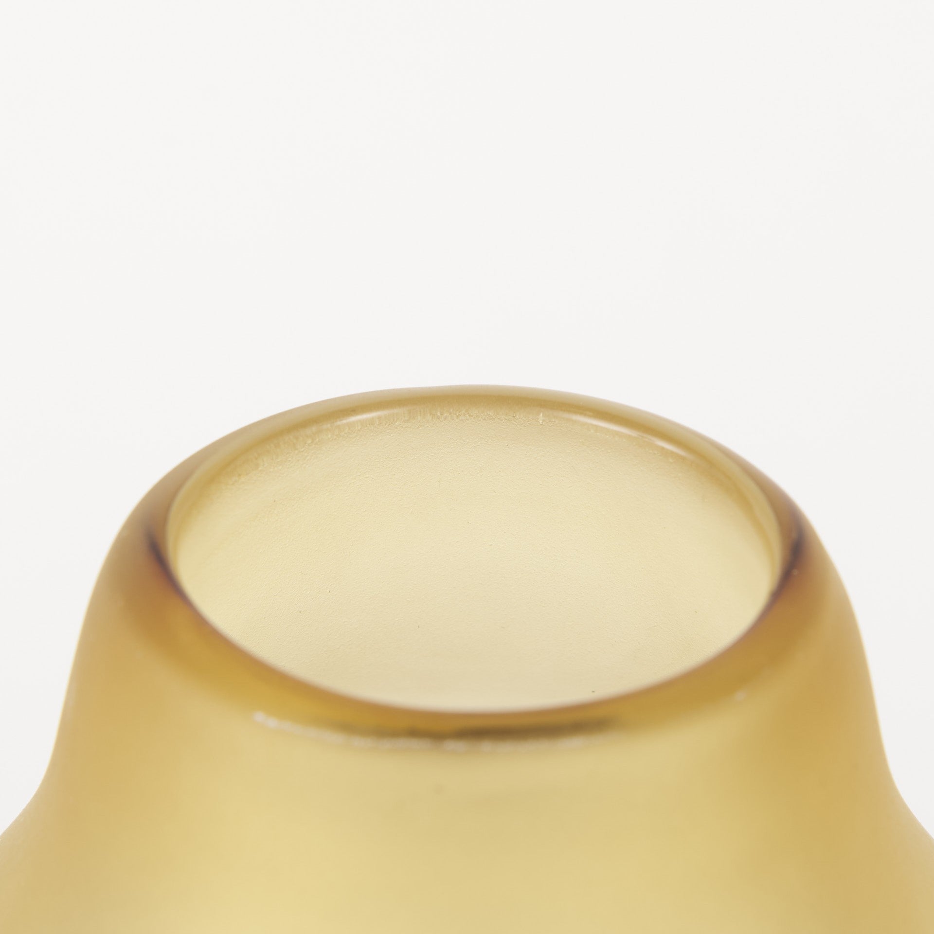 ARDMORE SMOKY SAND DUNES GLASS VASE - Varnish & Vibe