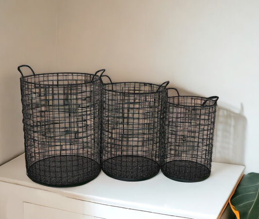 SET OF THREE METAL WIRE STORAGE BASKETS