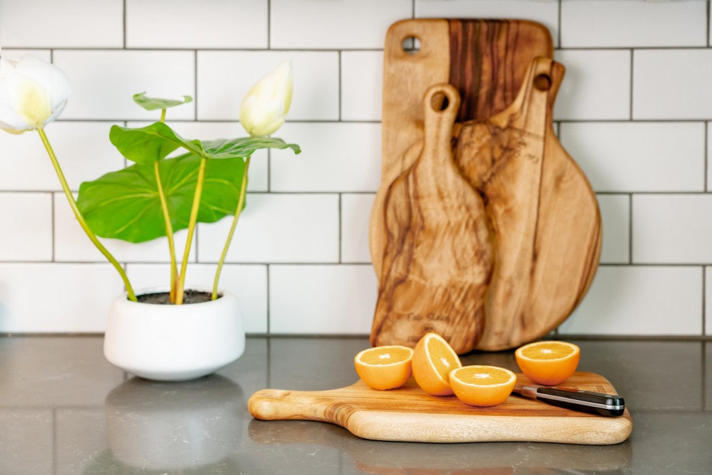ARTISAN ORGANIC ANTI BACTERIAL WOOD PADDLE BOARD - Varnish & Vibe