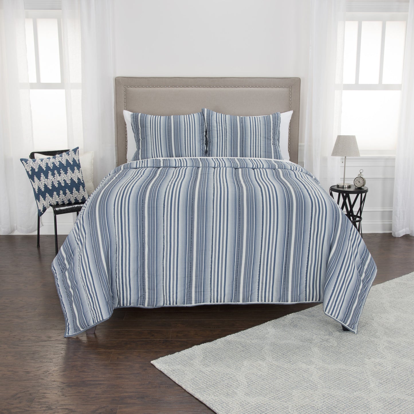 REDONDO 300 THREAD KING COMFORTER - Varnish & Vibe