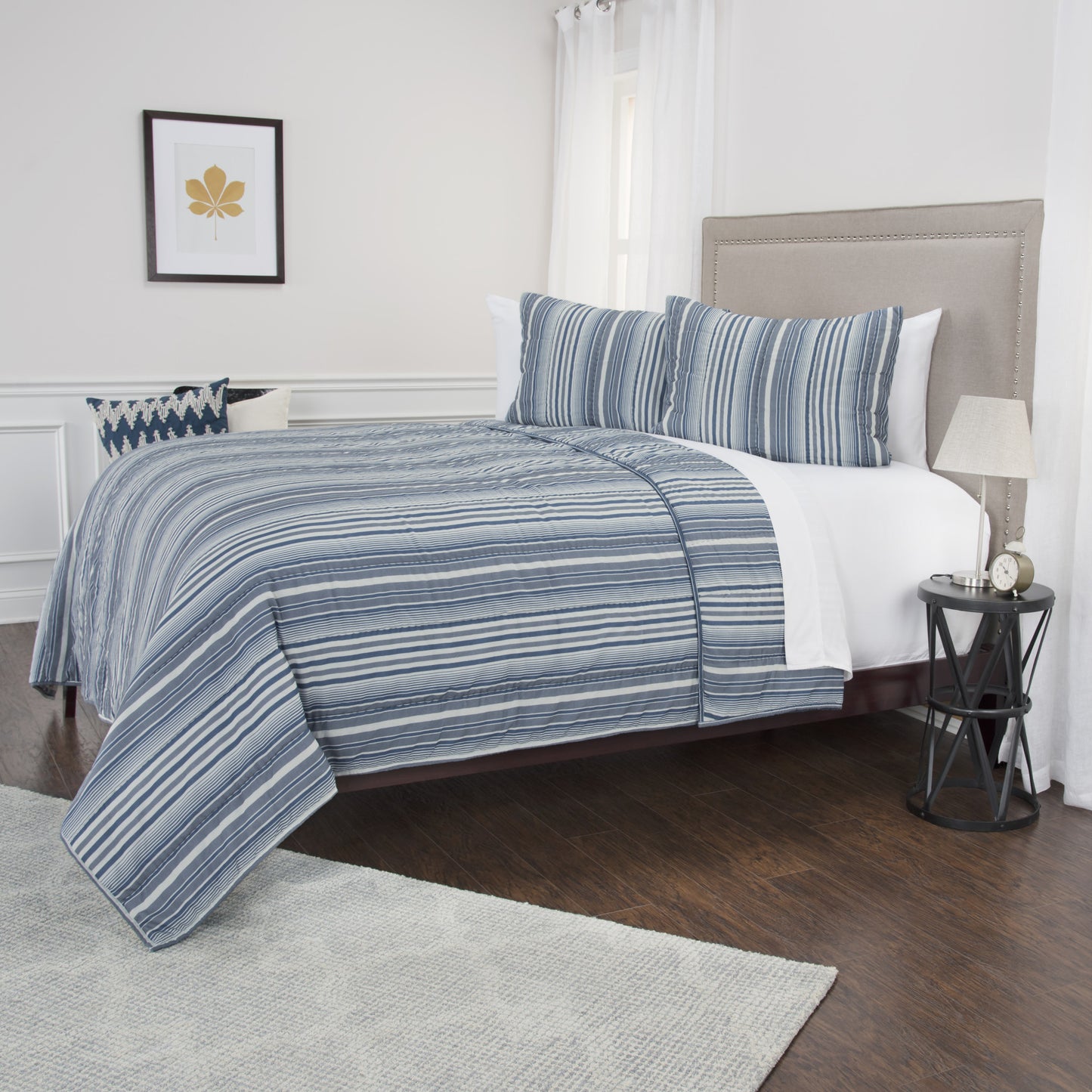 REDONDO 300 THREAD KING COMFORTER - Varnish & Vibe