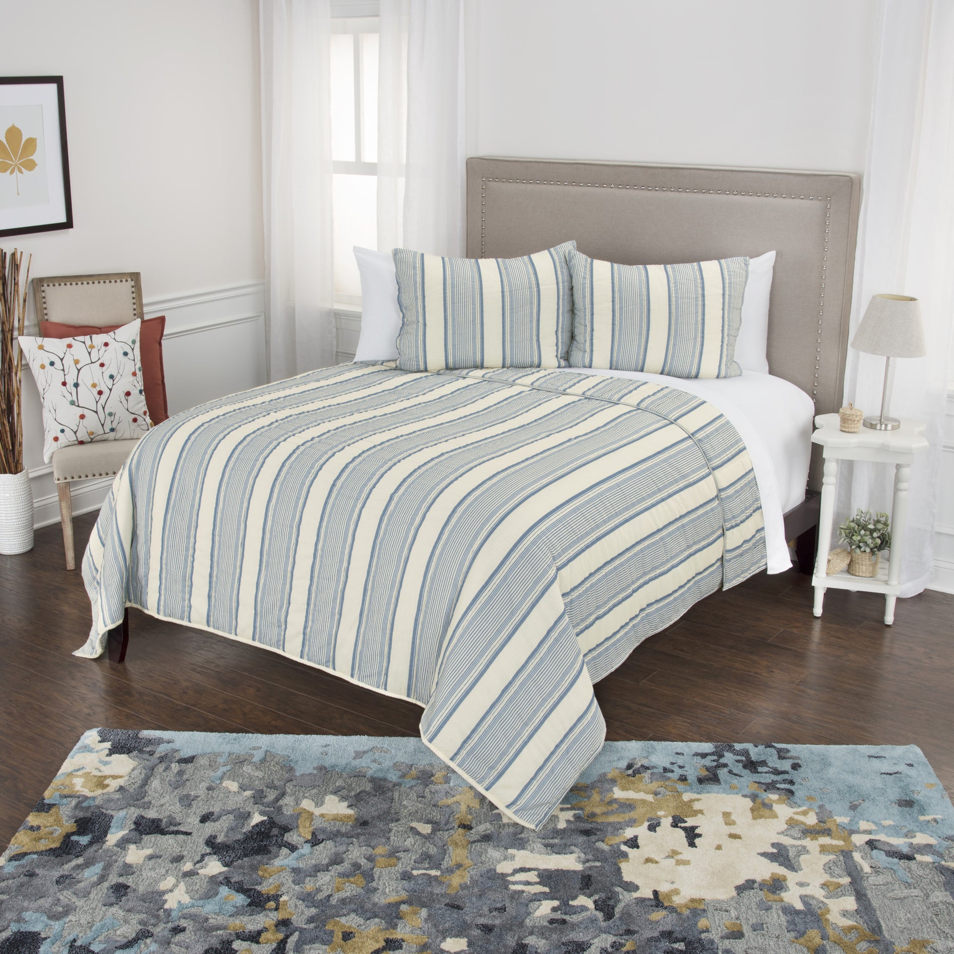 REDONDO 300 THREAD QUEEN COMFORTER - Varnish & Vibe