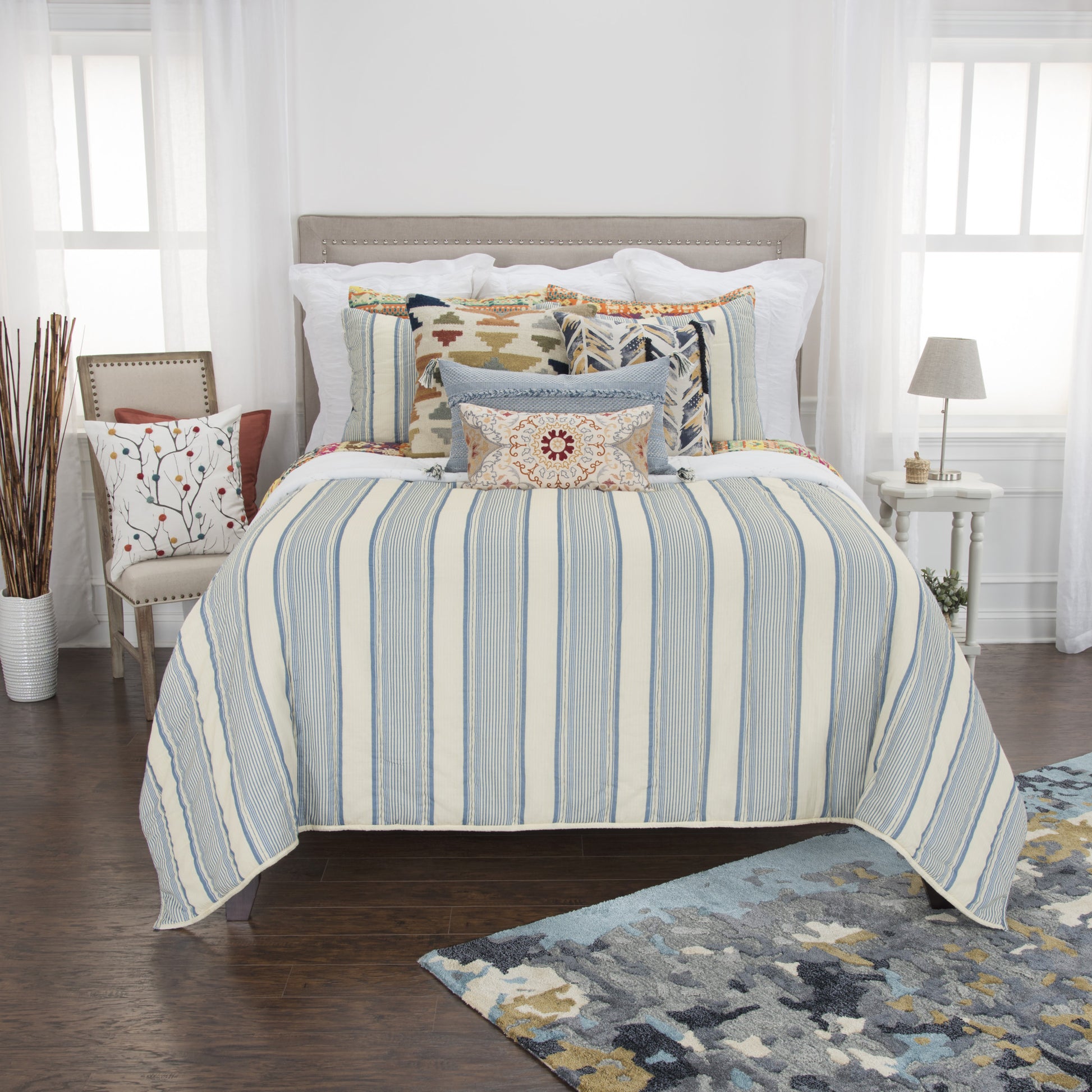 REDONDO 300 THREAD QUEEN COMFORTER - Varnish & Vibe