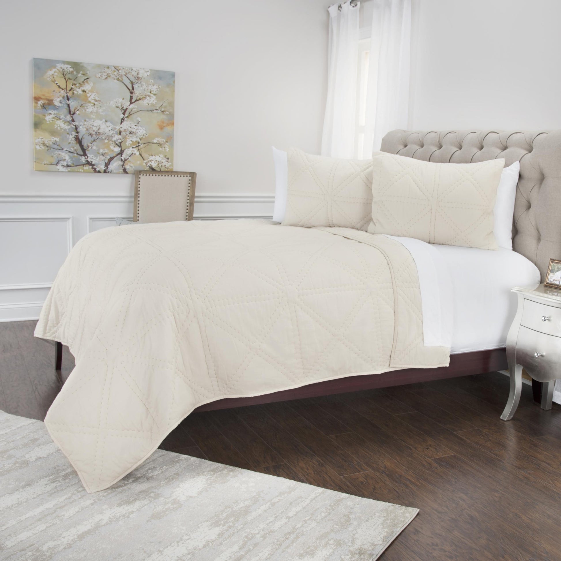 300 THREAD KING DOWN ALTERNATIVE COMFORTER IVORY - Varnish & Vibe