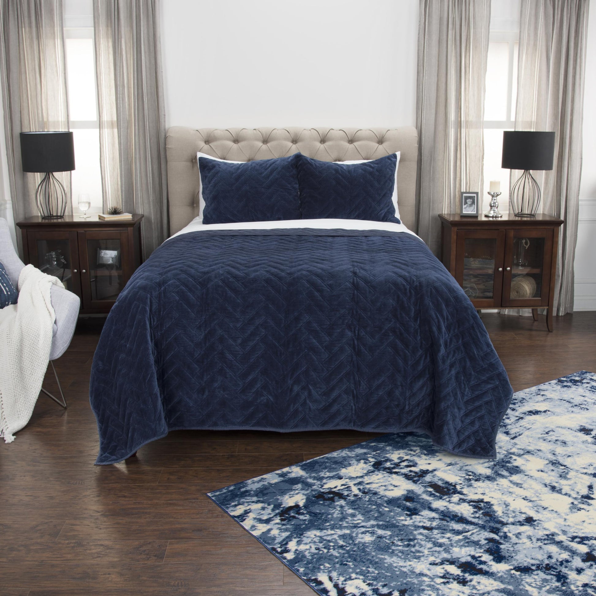 300 THREAD QUEEN DOWN ALTERNATIVE COMFORTER - Varnish & Vibe