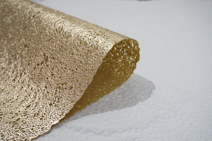LAUREL 18" SET OF FOUR GOLD VINYL PLACEMATS