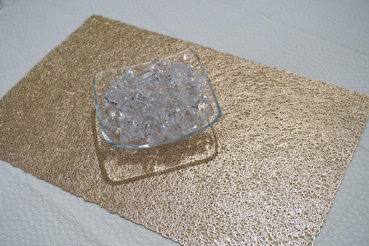 LAUREL 18" SET OF FOUR GOLD VINYL PLACEMATS