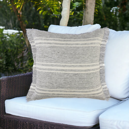 LAKEVIEW 24" GRAY GEOMETRIC OUTDOOR THROW PILLOW