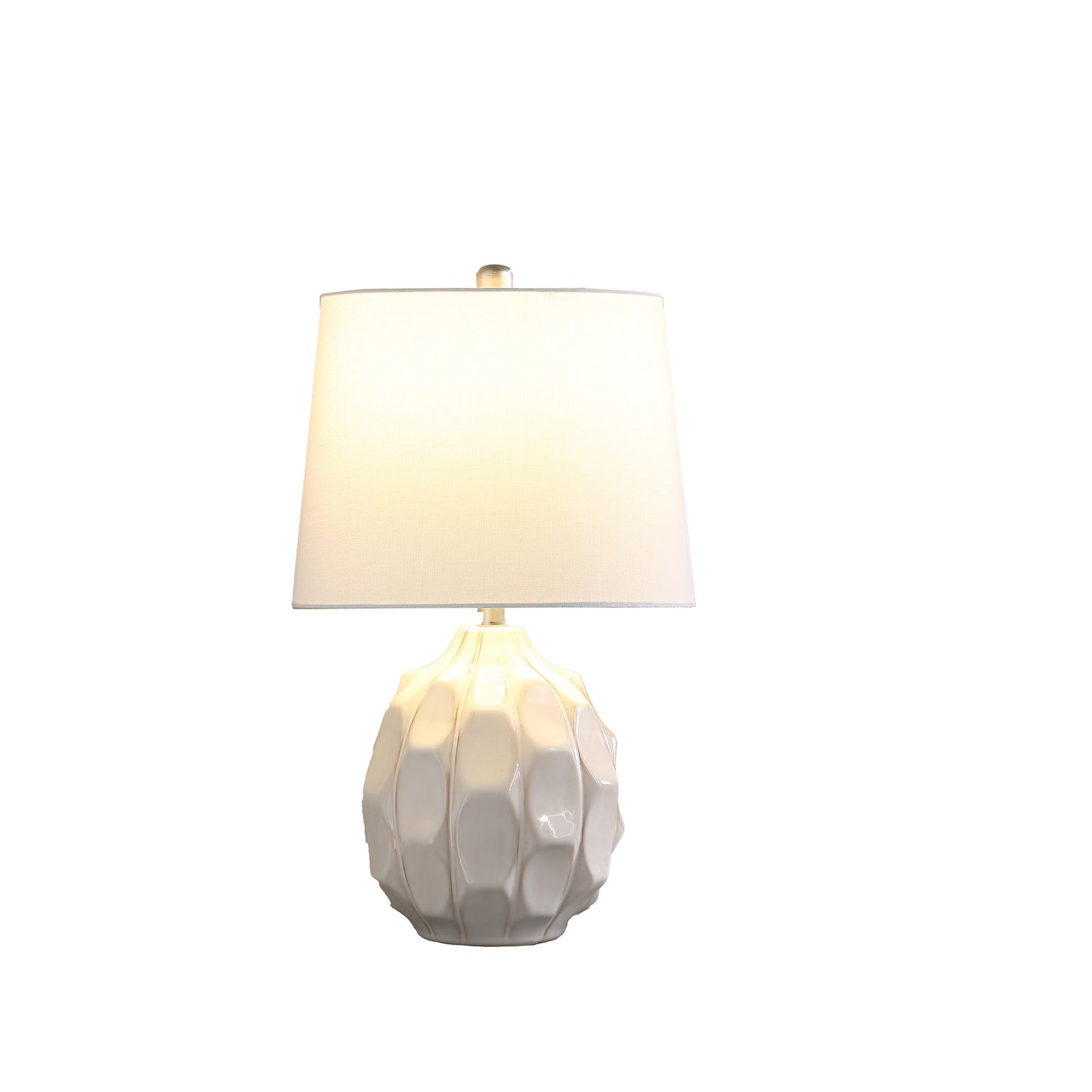 22" CREAM CERAMIC FACETED TABLE LAMP WITH OFF WHITE DRUM SHADE - Varnish & Vibe