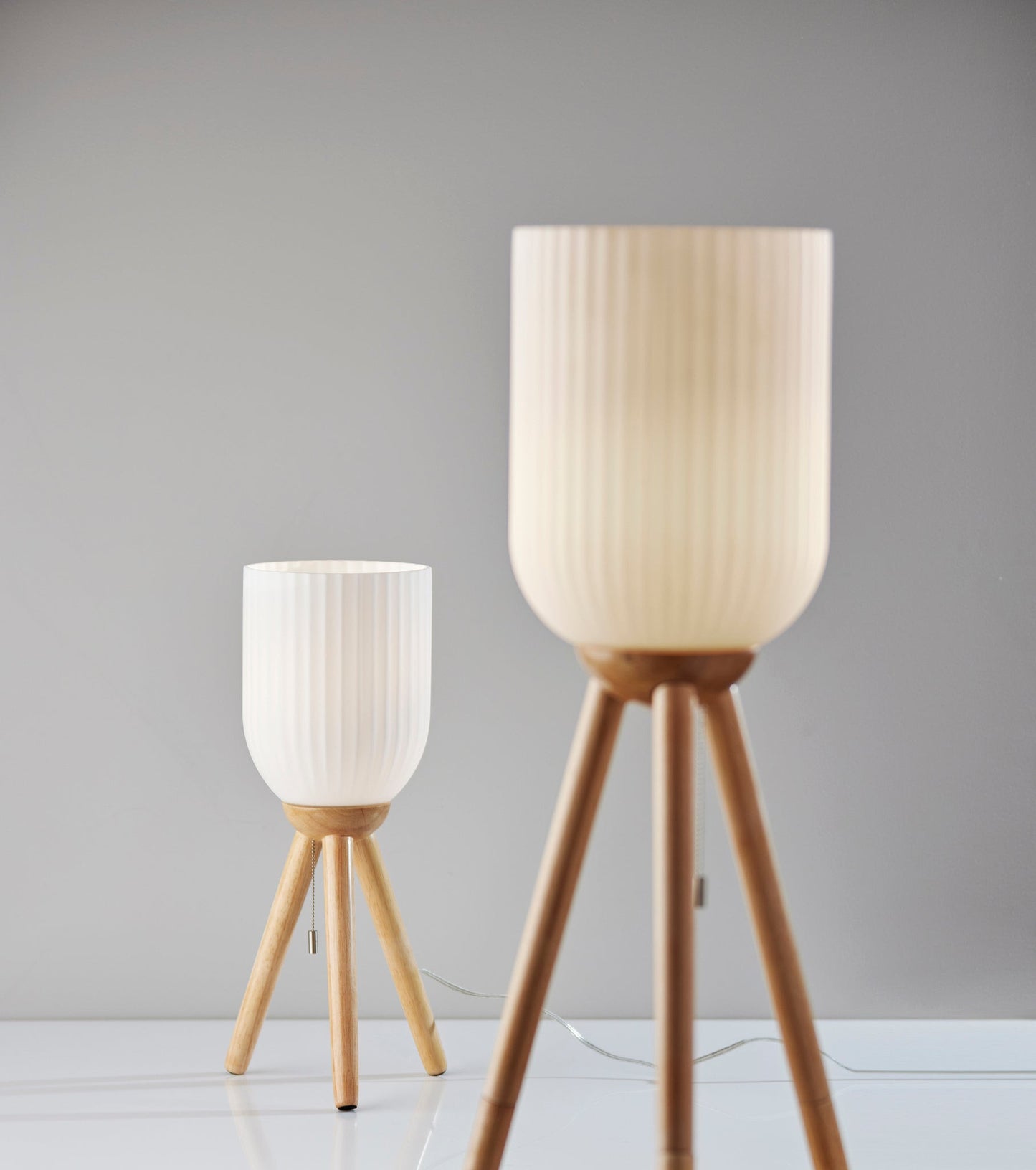 MALIBU 23" NATURAL SOLID WOOD TRIPOD TABLE LAMP WITH WHITE RIBBED GLASS SHADE - Varnish & Vibe