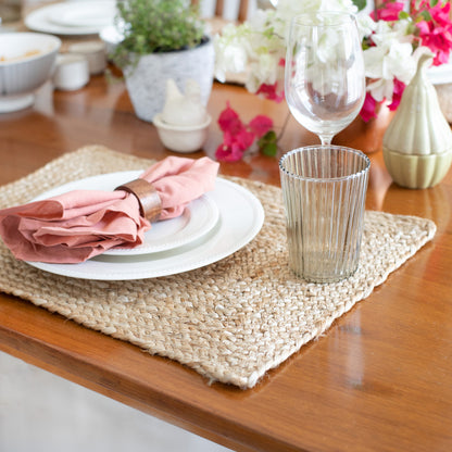 19" SET OF FOUR NATURAL JUTE PLACEMATS - Varnish & Vibe