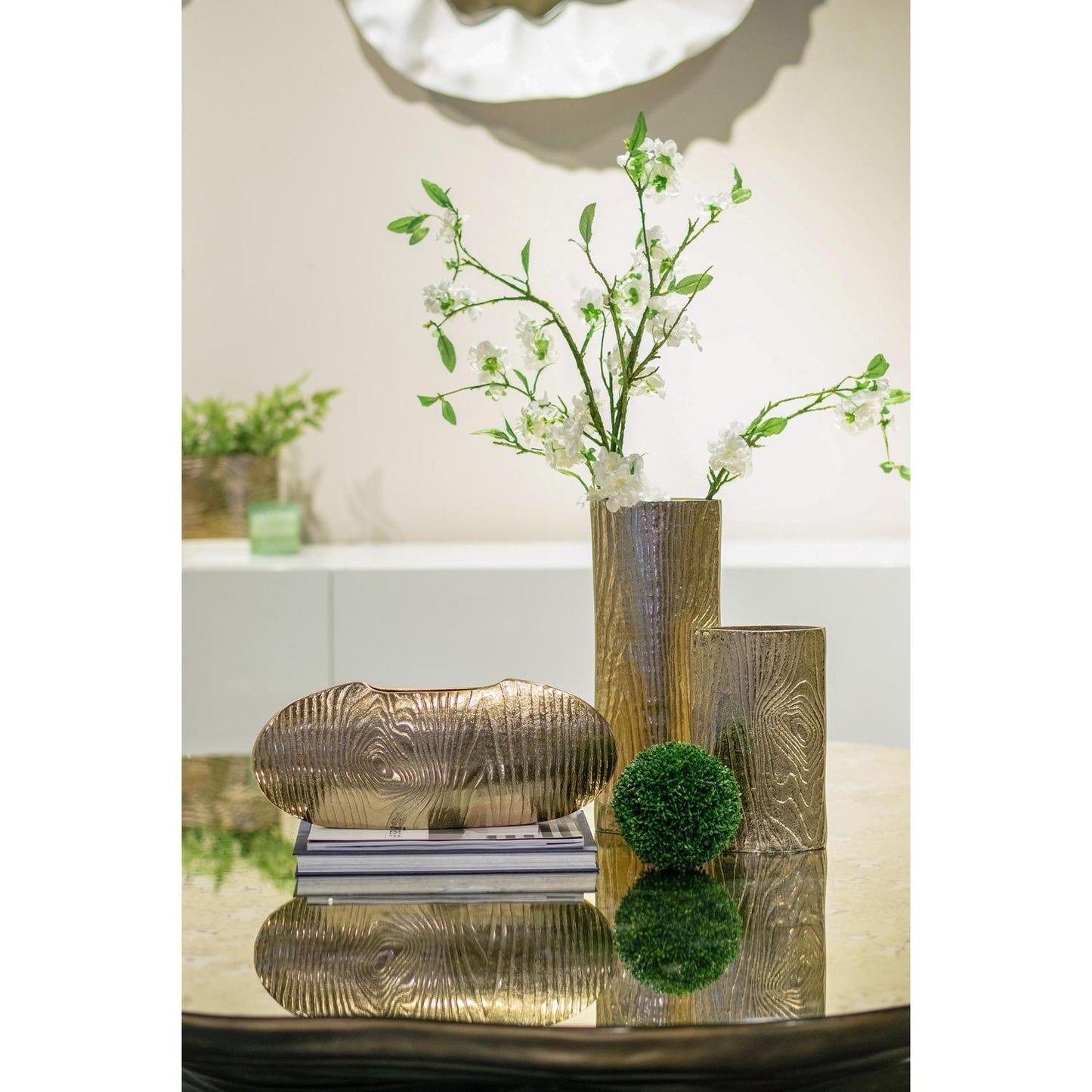 gold oval aluminum table vase, oval aluminum table vase, aluminum table vase, gold oval aluminum table, oval aluminum table