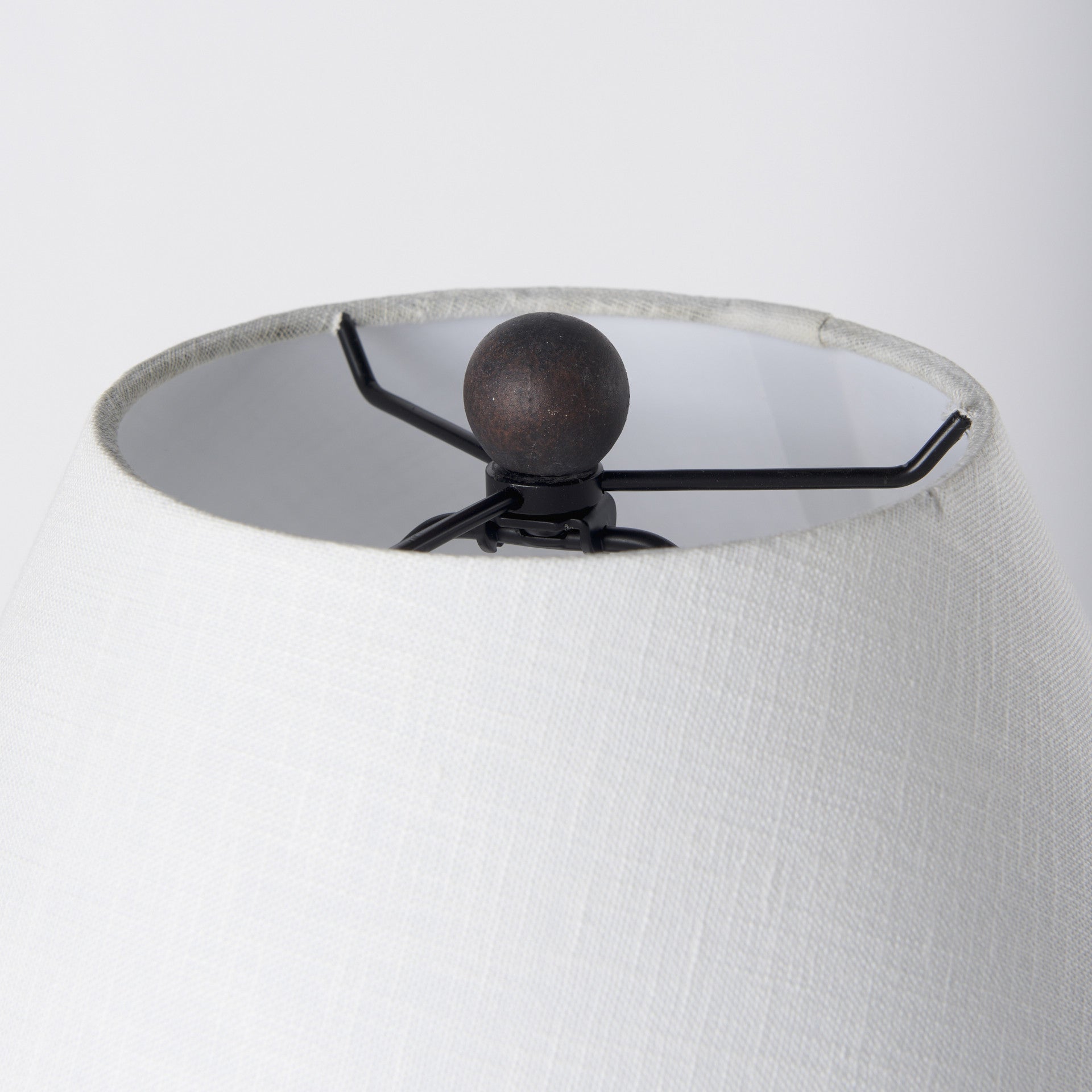 PALISADES 28" BLACK NOVELTY BEDSIDE LAMP WITH DRUM SHADE - Varnish & Vibe