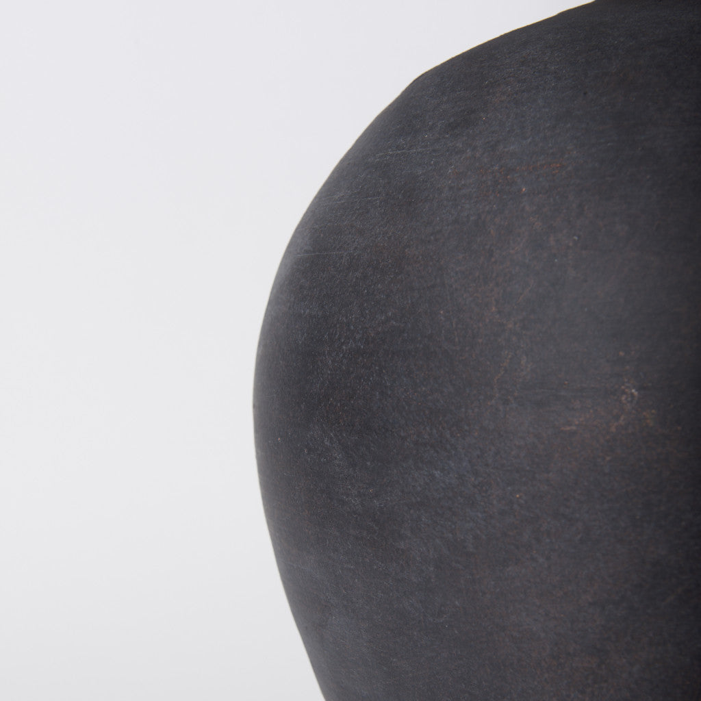 PALISADES 28" BLACK NOVELTY BEDSIDE LAMP WITH DRUM SHADE - Varnish & Vibe