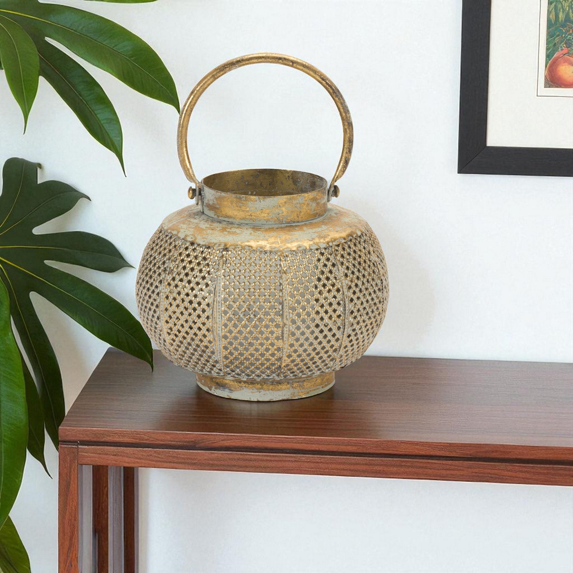 MALIBU 6" BRONZE AND GREEN DISTRESSED LATTICE METAL TABLETOP LANTERN CANDLE HOLDER - Varnish & Vibe