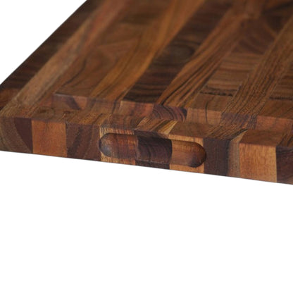 PALISADES 16" BROWN SOLID WOOD CUTTING BOARD WITH JUICE GROOVE - Varnish & Vibe