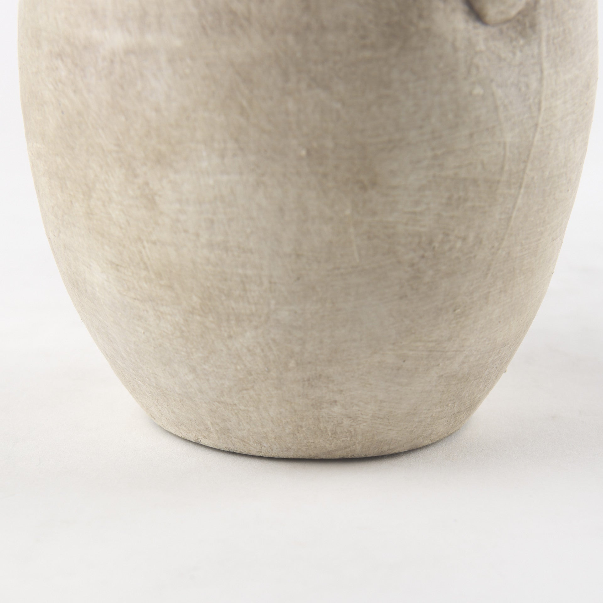 PALISADES 9" BEIGE CERAMIC TABLE VASE - Varnish & Vibe