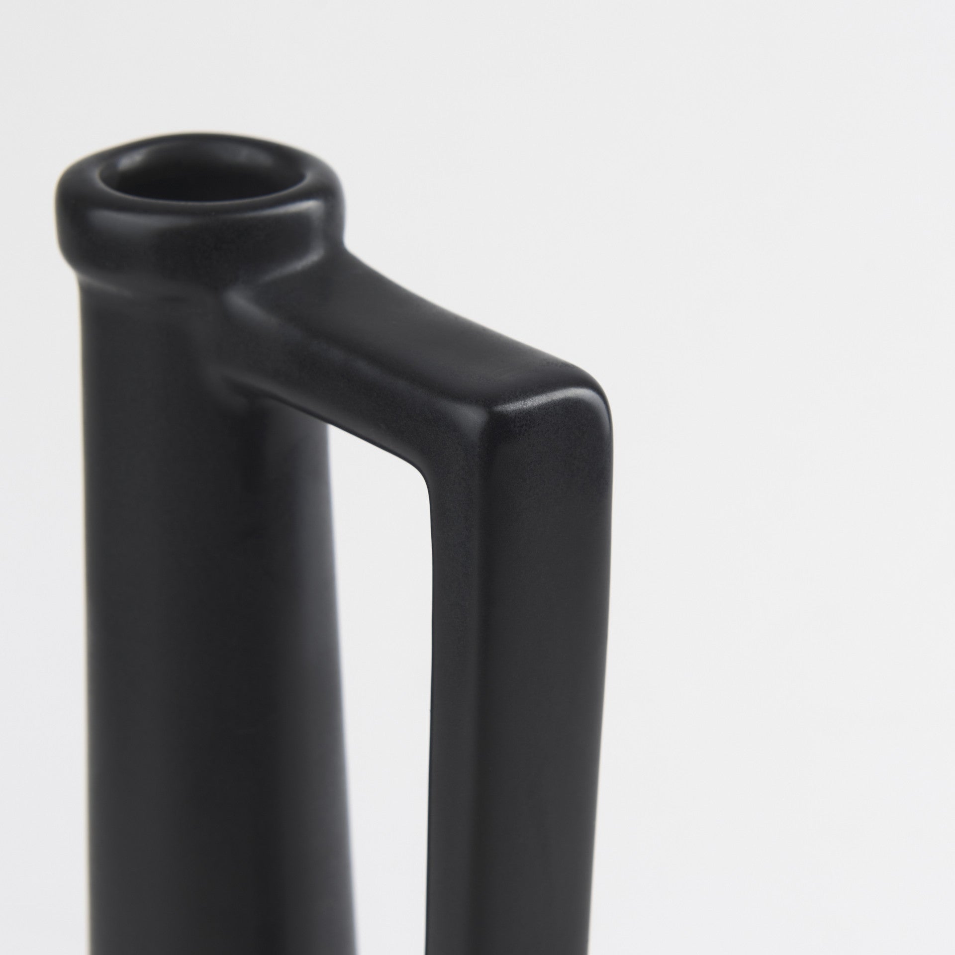 PALISADES 13" BLACK CERAMIC TABLE VASE - Varnish & Vibe