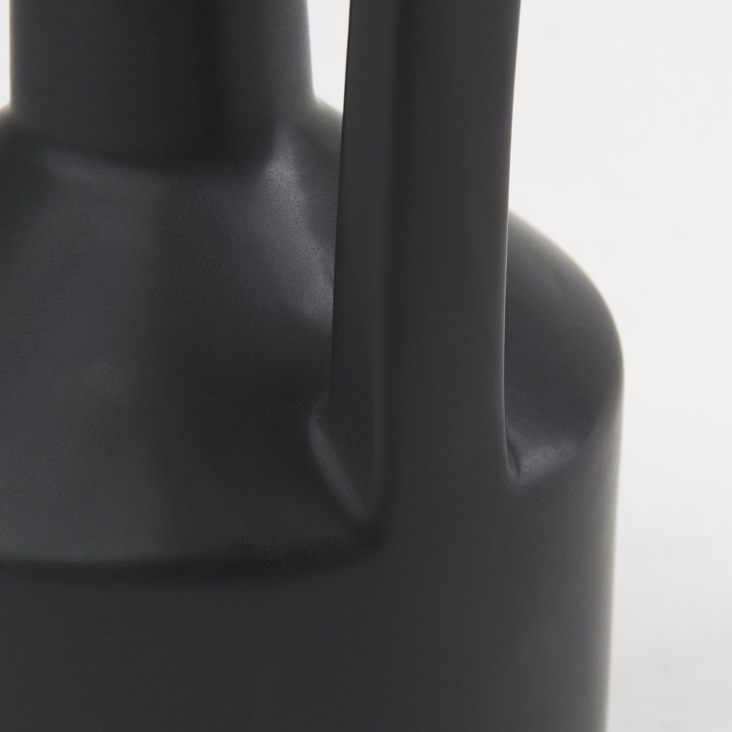 PALISADES 13" BLACK CERAMIC TABLE VASE - Varnish & Vibe