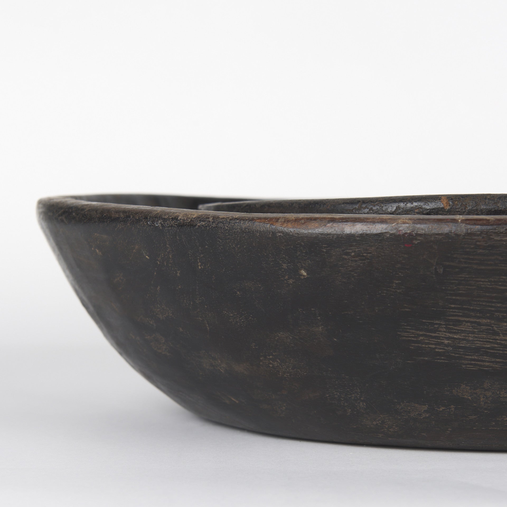 PALISADES SET OF TWO BLACK SOLID WOOD ROUND CENTERPIECE BOWL - Varnish & Vibe